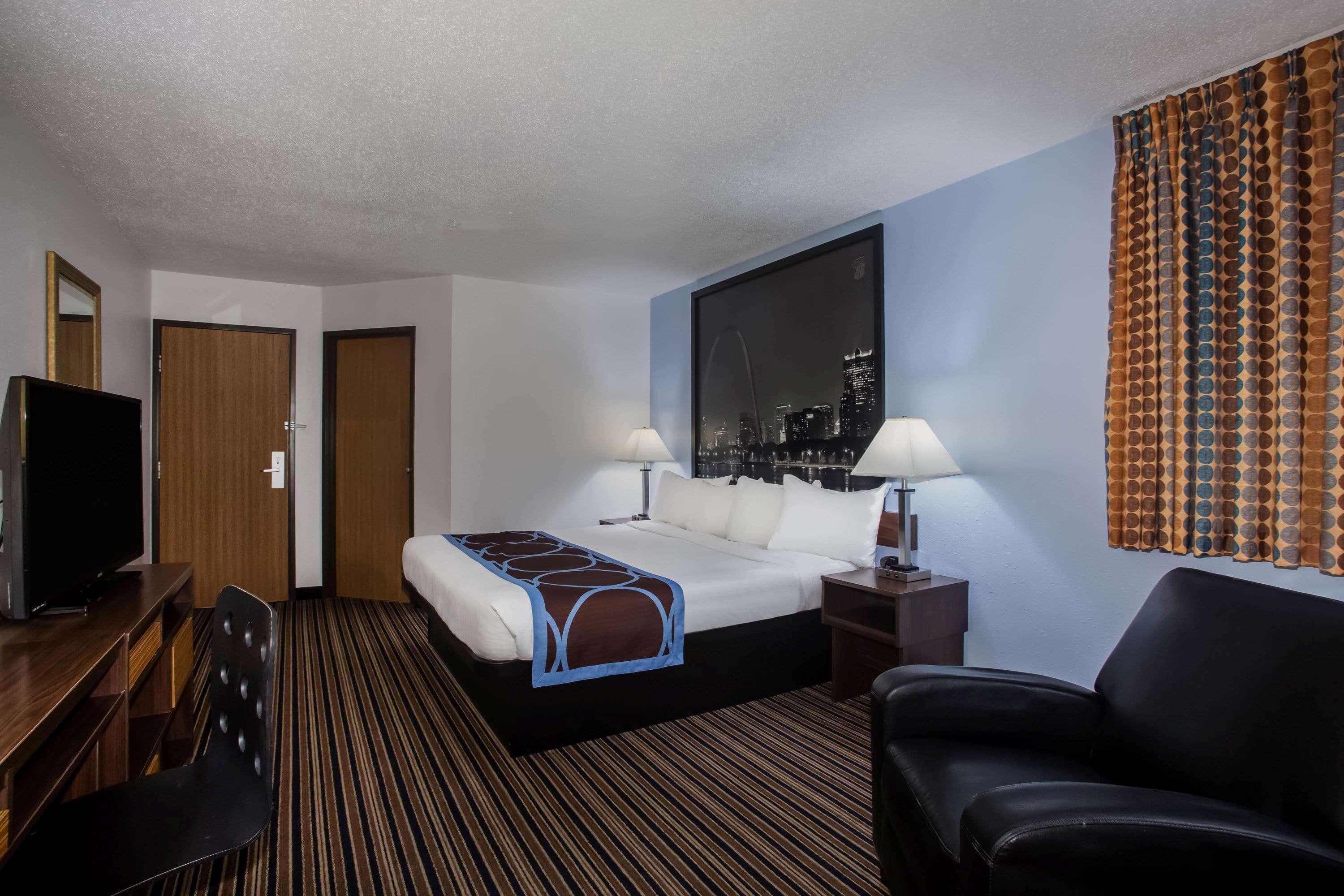 Super 8 By Wyndham Washington Otel Dış mekan fotoğraf
